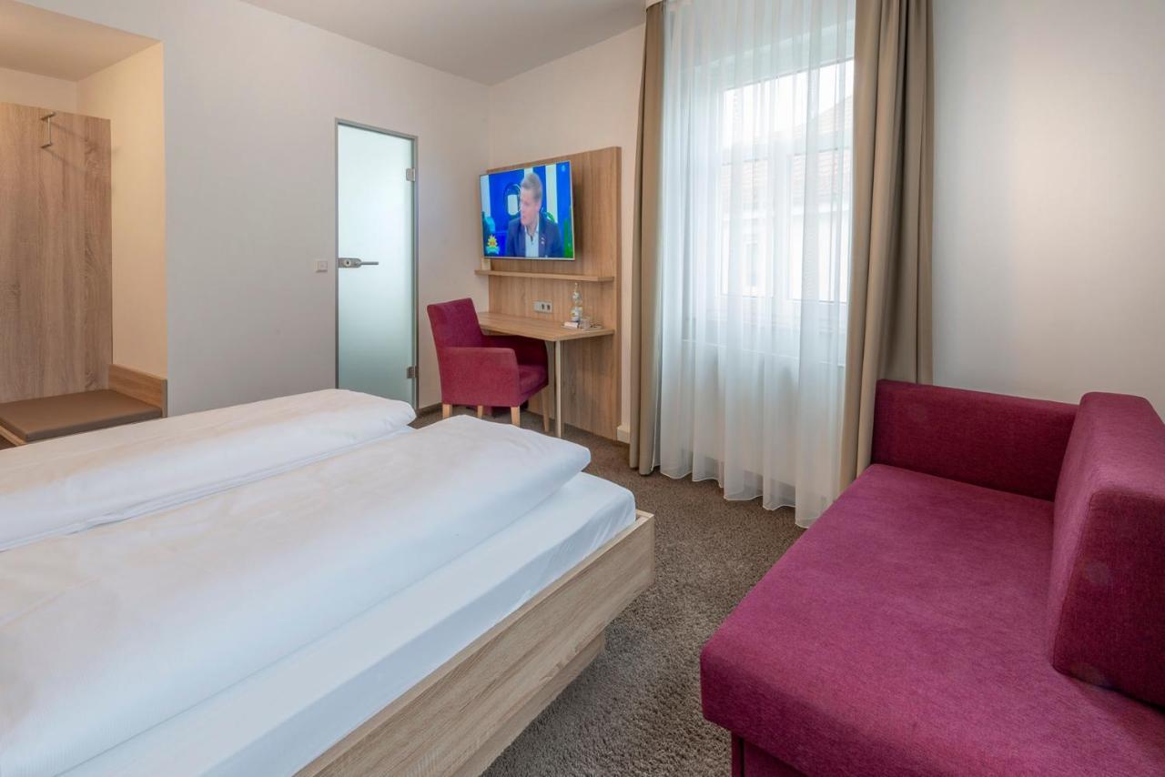 Hotel Gasthof Zum Roessle 하일브론 외부 사진