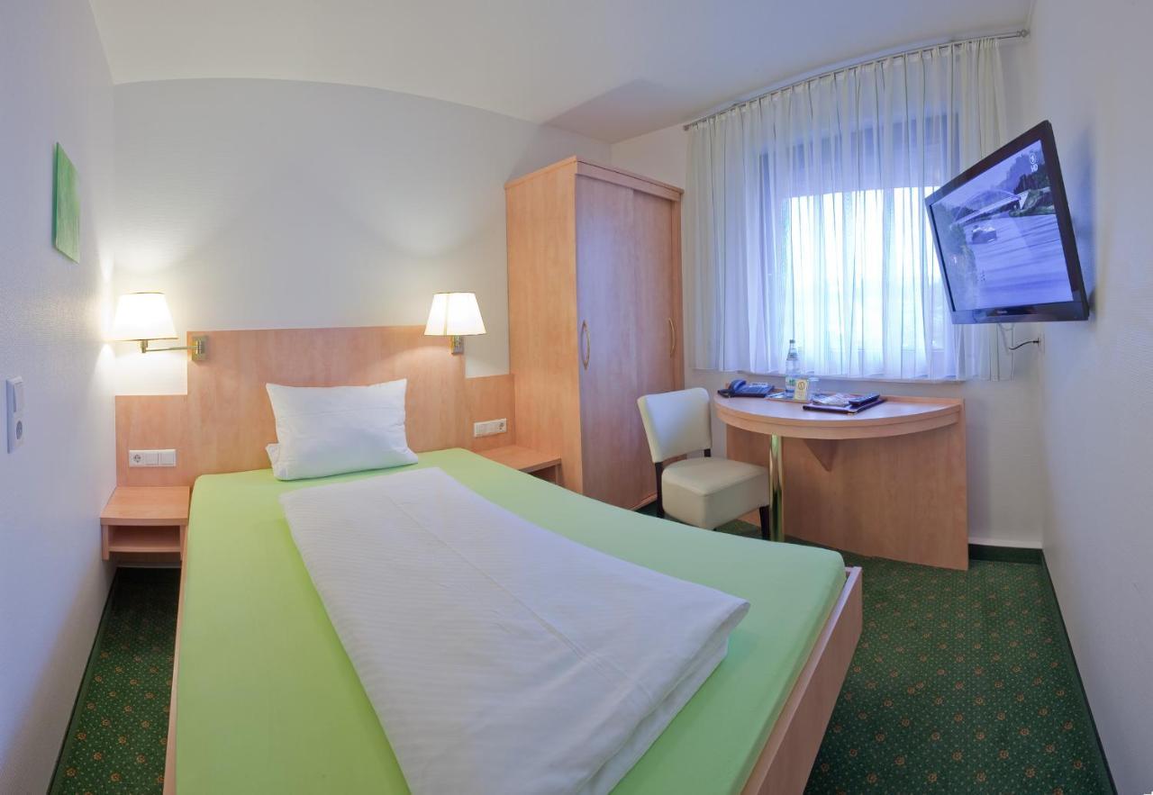 Hotel Gasthof Zum Roessle 하일브론 외부 사진