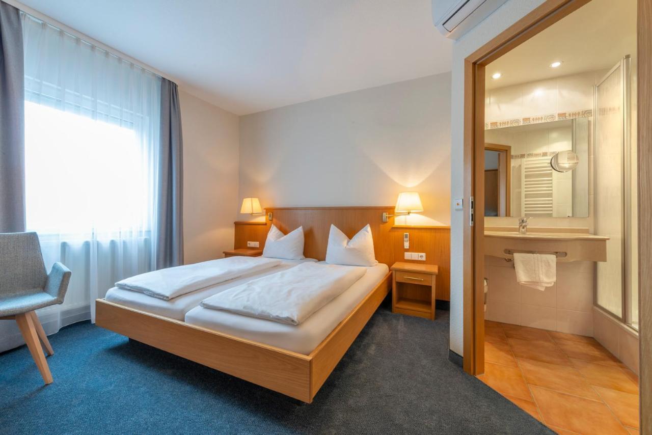 Hotel Gasthof Zum Roessle 하일브론 외부 사진