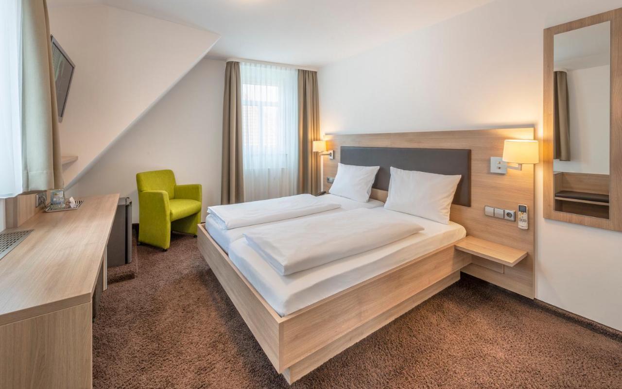 Hotel Gasthof Zum Roessle 하일브론 외부 사진