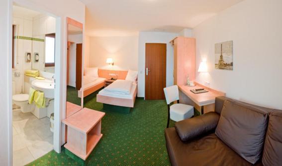 Hotel Gasthof Zum Roessle 하일브론 외부 사진
